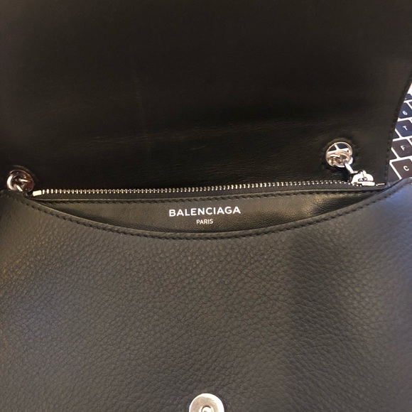 Balenciaga 
Everyday Large Chain Wallet - Picture 8 of 8